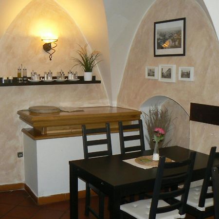 Penzion a restaurace Modrá růže Tábor Esterno foto